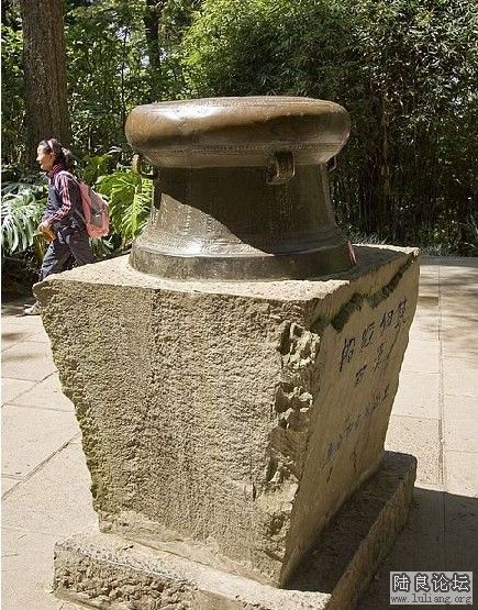 ������ɽ�ݹ��ϳ�����ͭ��ģ��