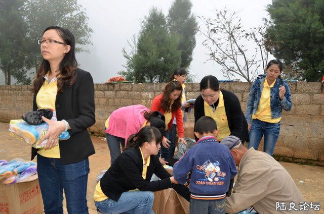 ��Ů���ٻ�