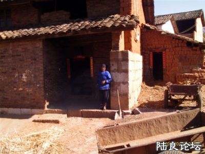 ң���������������ϵ��������β��������ϣ�����ң��ʲô�أ�ˮ.��.���˻���������?