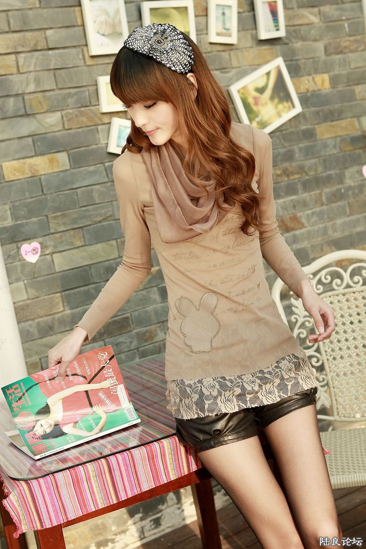 ������ Ůװ����� ������˿��������Χ��