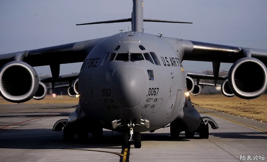 C-17�����
