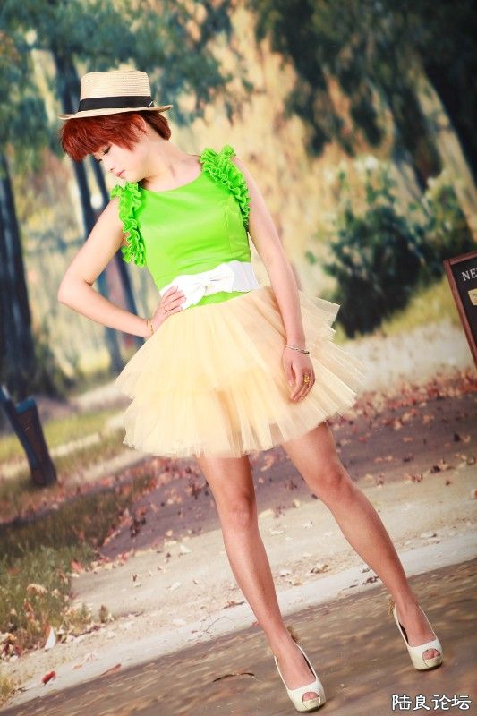 �ֺ���������ɫ