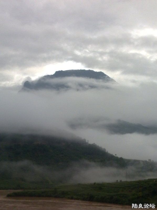 ��ɽ����