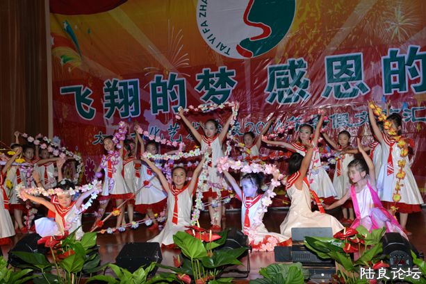 ̫һ8�»��ݻ��� (3).JPG