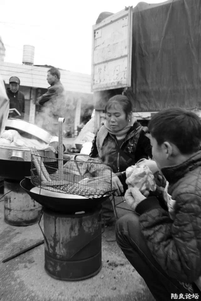 �ֱ���ɫС��