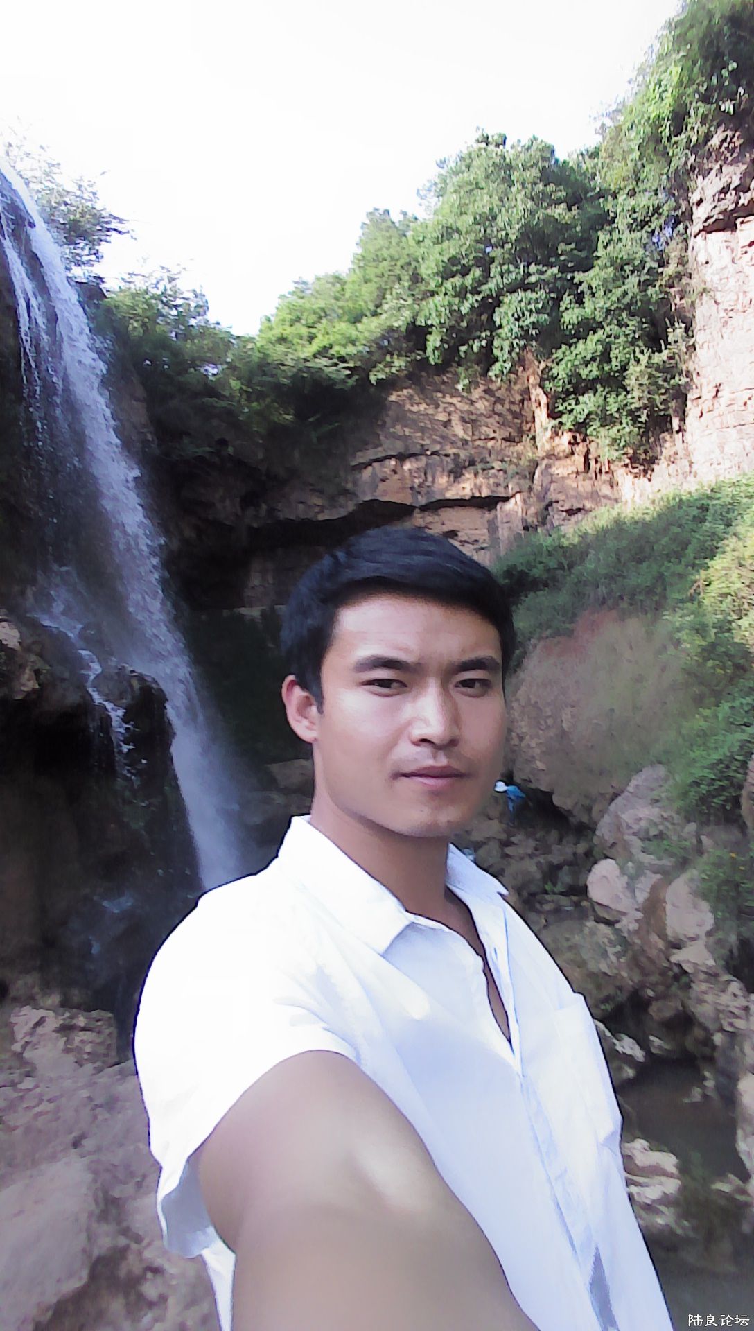 �������