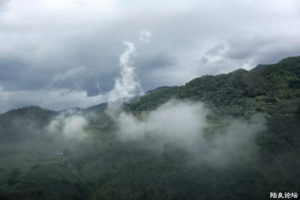 ɽ������