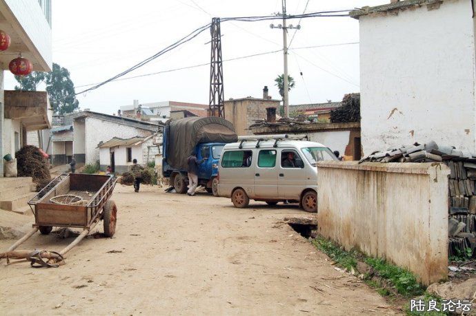 ����ʡ������½���ش�Ī������������ˮ��֮�磨��С��