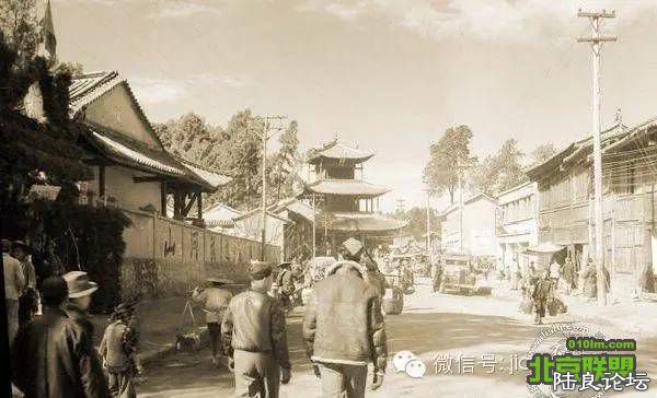 1943�������ɻ�������½������