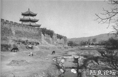 �����½����Χ���š���