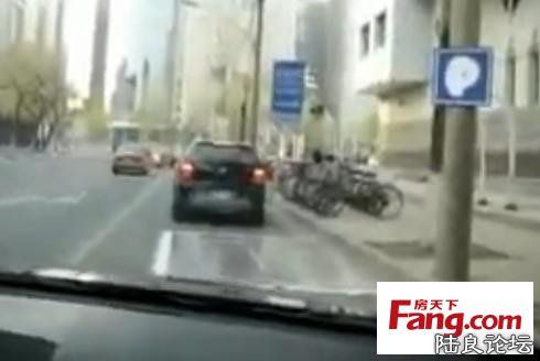 �̺õ�ͣ��λ