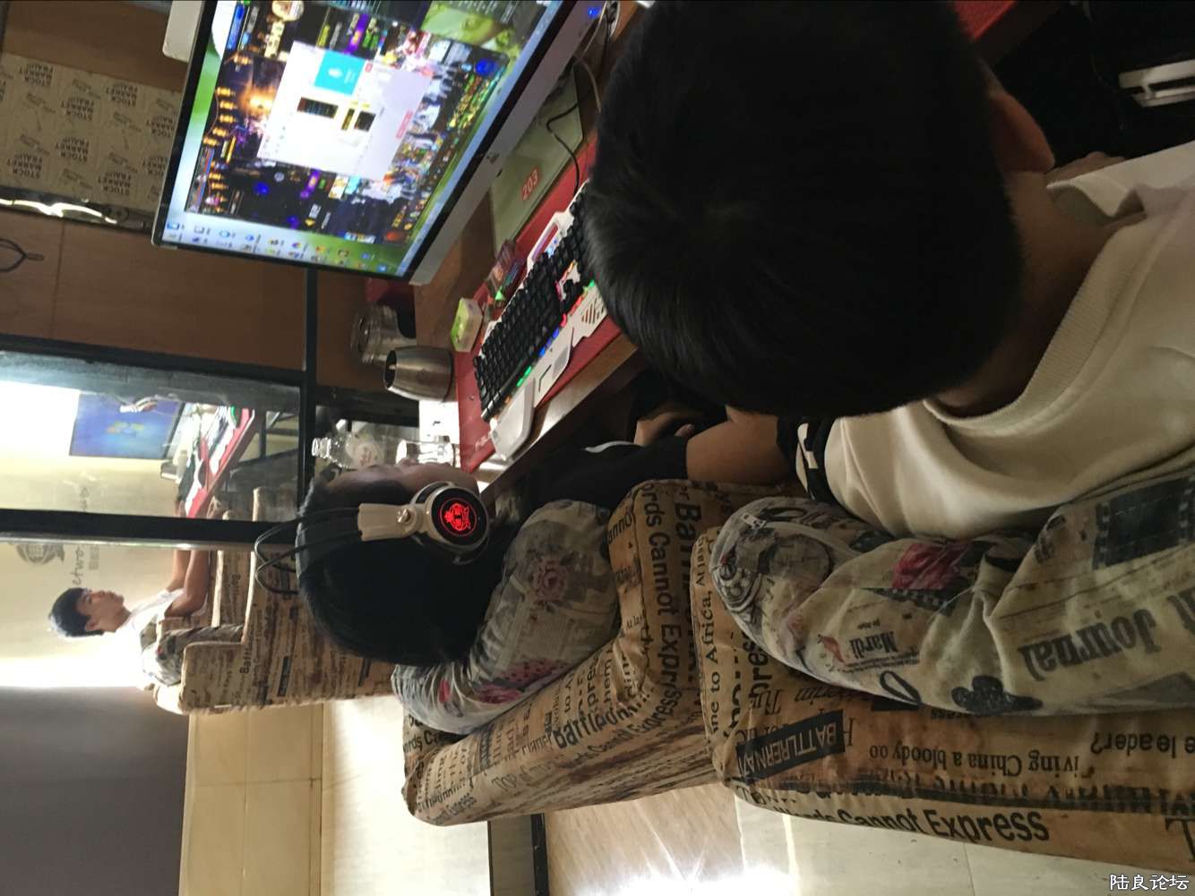 ���� ½�������Ǹ�����