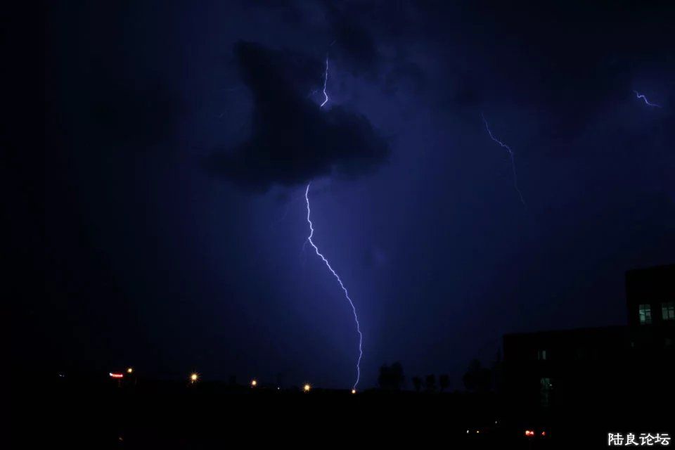 ̫ͻȻֻ׷������