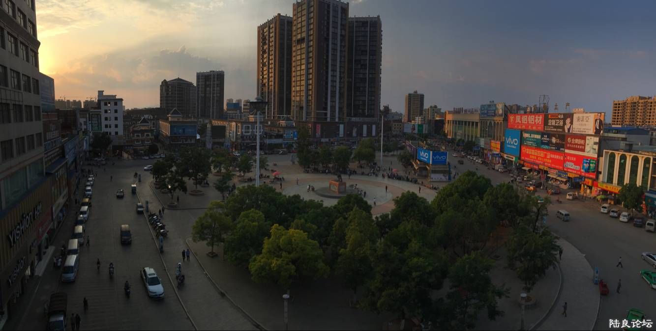 2017��5��13�յ�½��ͬ�ֹ㳡ȫ��