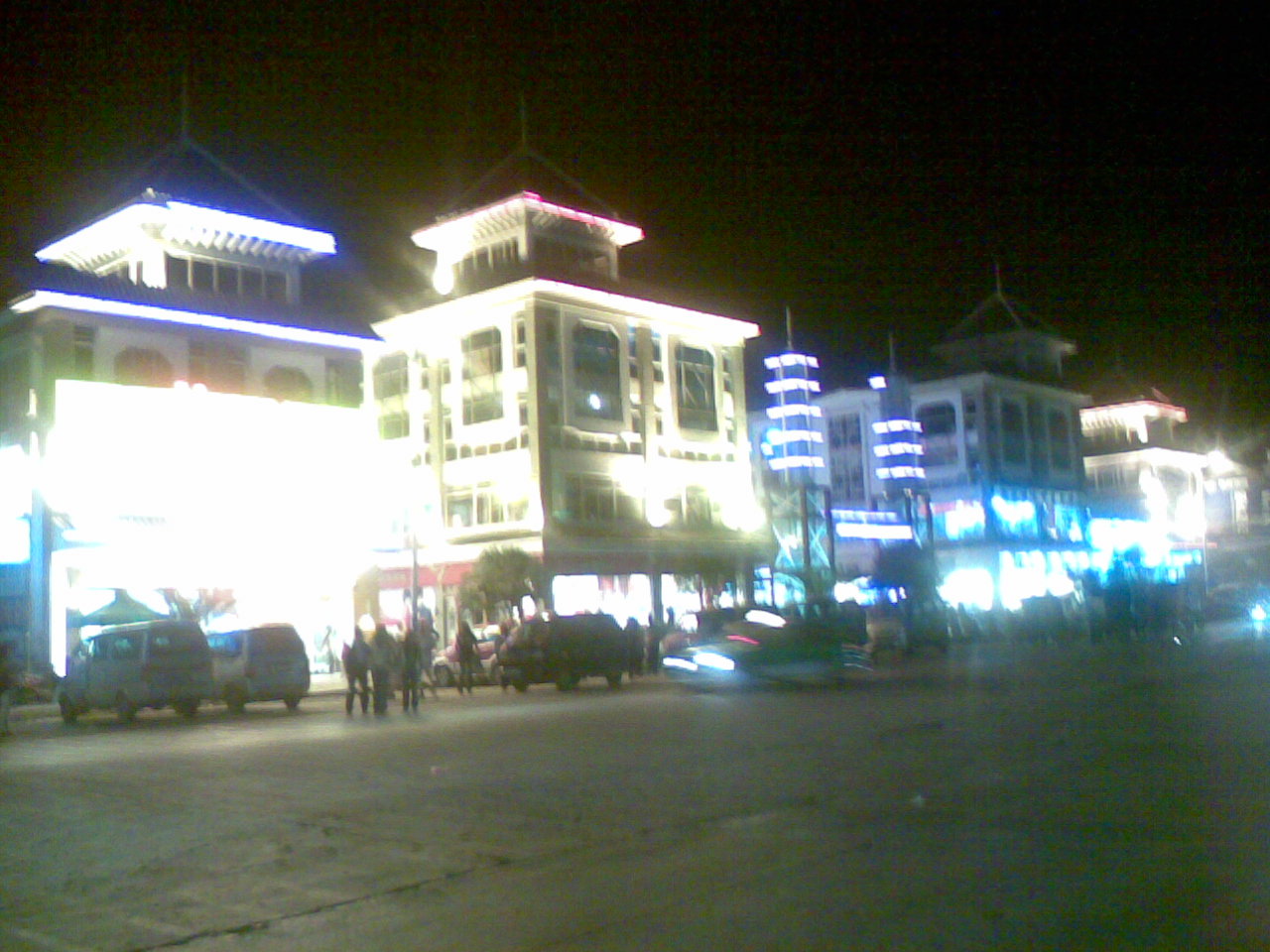 ���Ϲ㳡��ʱ�򣬶��Ų��н��ĵģ�������������¿��ĵ¿�ʿ