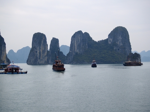 ��������Խ�ϱ�������ʡ��һ�����壬λ�ڱ�����������������150������Ŵ���һȺ������Զ�������������� ...