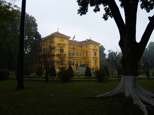 ��־���ʾ�λ�ڰ�ͤ�㳡�Ե���ϯ���ڡ���ϯ�������彨����һ���ɵ¹��˽��ķ�ʽ��������Ϊ�������������Ϊ ...