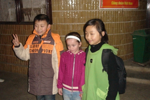 �й��ĳ�Ϧҹ���Ͻֻ�վٲȻ��Ϊһ�����ʳ�վ����������������οͼ���СС�ĺ�����