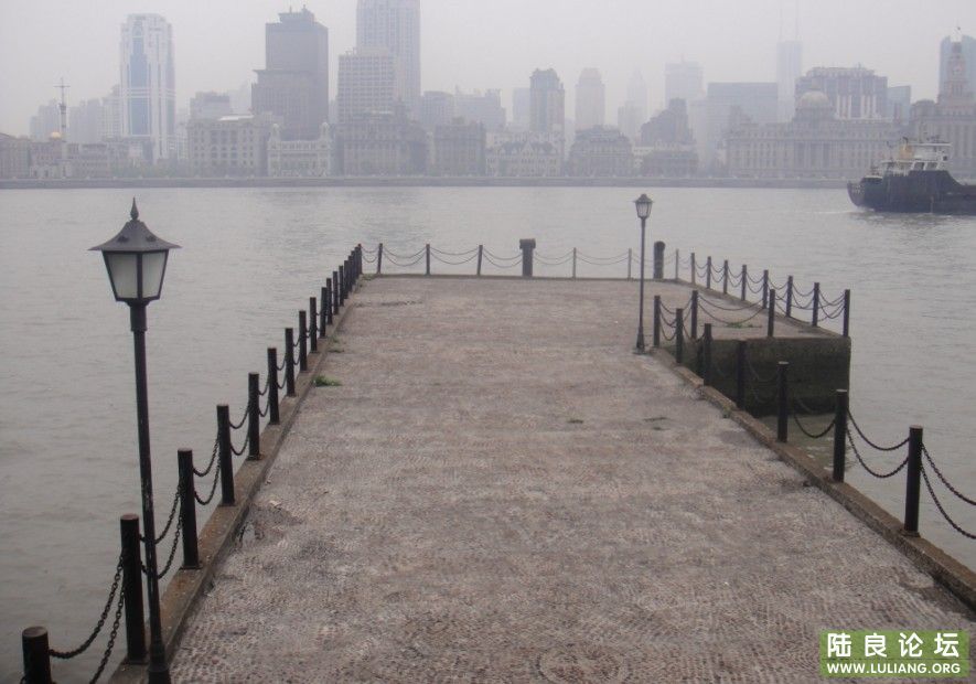 �Ѿ�ͣ�õľ���ͷ