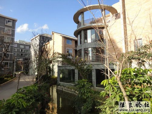 ½��ˮľ����