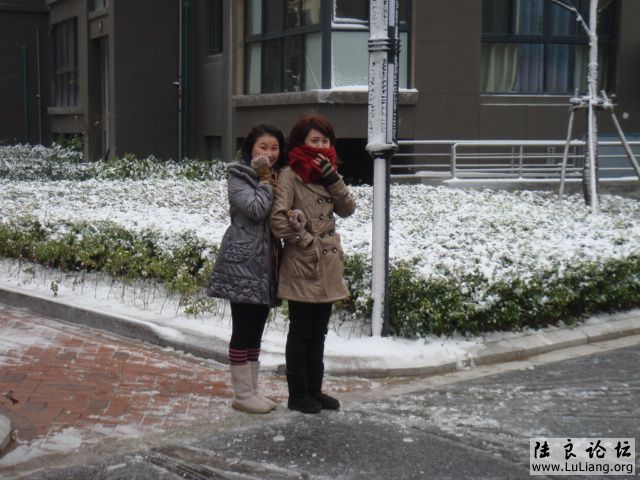 ��MMʱ�����˽�һ������Ů���϶���ͷ